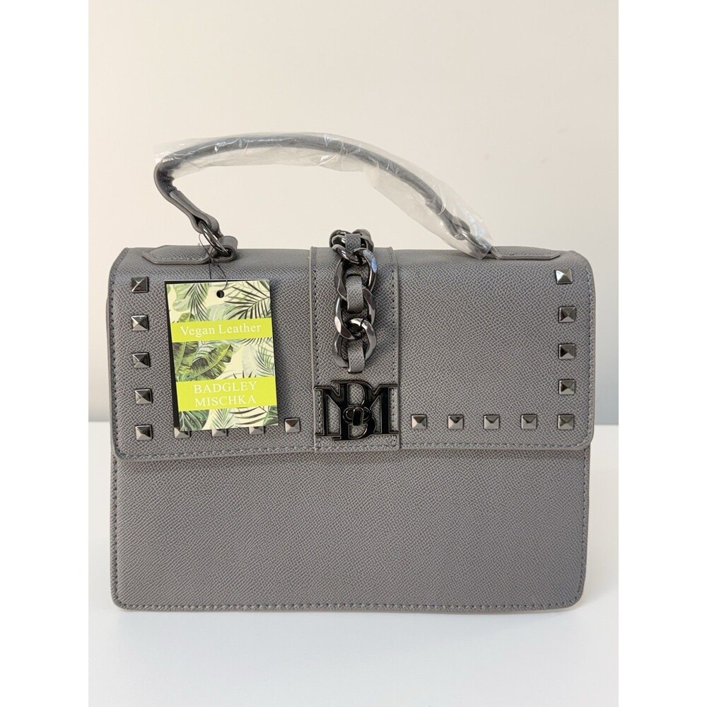 New Badgley Mischka Crossbody Purse Bag With Chain And Studs Gray NWT
